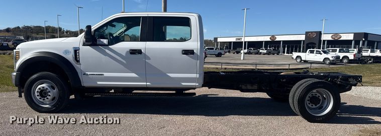 image for item DQ4134 2019 Ford F550 Super Duty XL truck cab and chassis