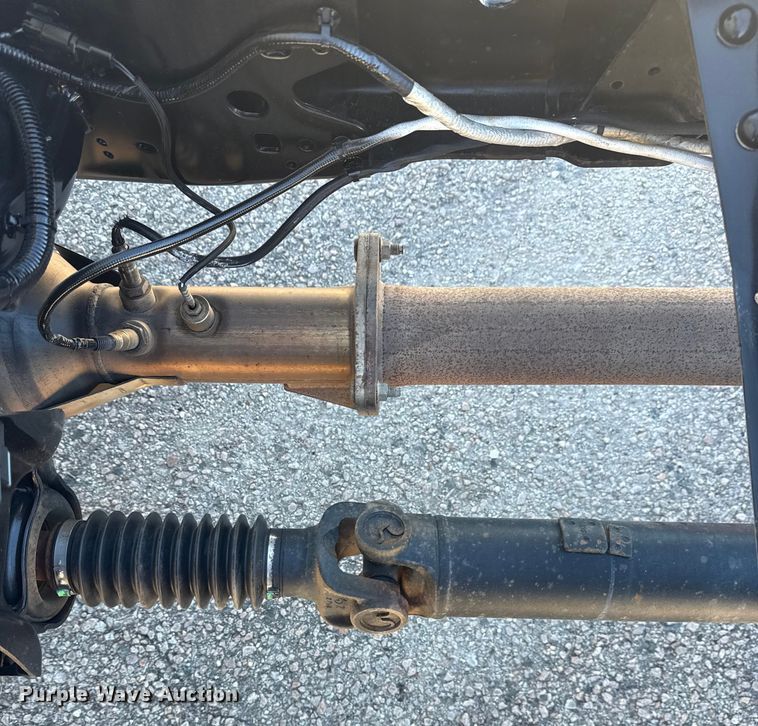 image for item DQ4134 2019 Ford F550 Super Duty XL truck cab and chassis