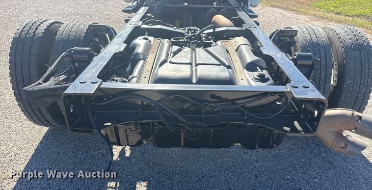 image for item DQ4134 2019 Ford F550 Super Duty XL truck cab and chassis