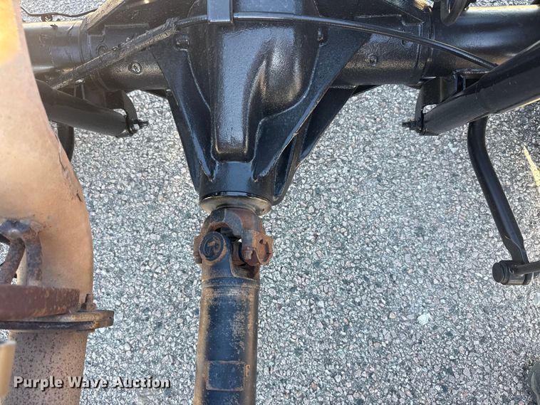 image for item DQ4134 2019 Ford F550 Super Duty XL truck cab and chassis