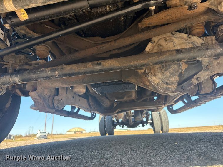 image for item DQ4134 2019 Ford F550 Super Duty XL truck cab and chassis