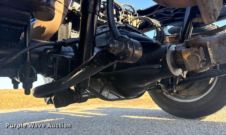 image for item DQ4134 2019 Ford F550 Super Duty XL truck cab and chassis