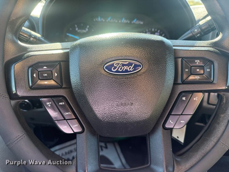 image for item DQ4134 2019 Ford F550 Super Duty XL truck cab and chassis