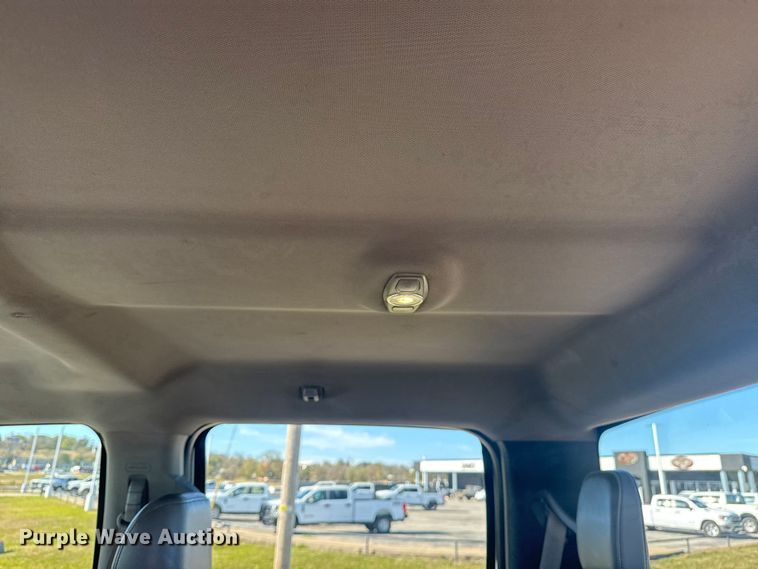 image for item DQ4134 2019 Ford F550 Super Duty XL truck cab and chassis