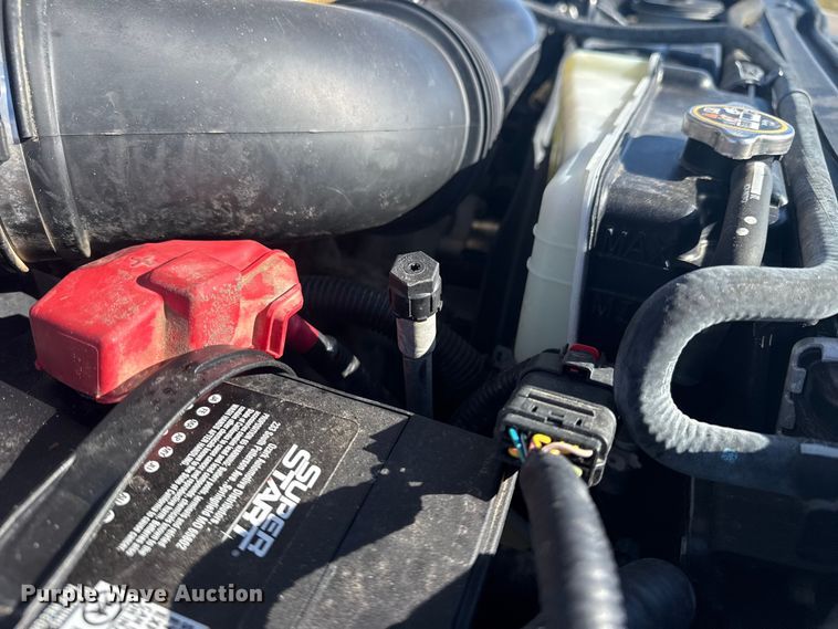 image for item DQ4134 2019 Ford F550 Super Duty XL truck cab and chassis