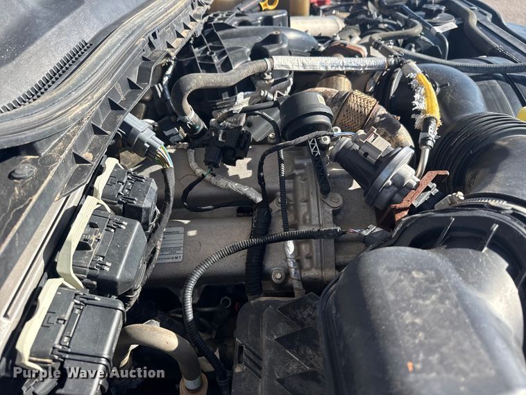 image for item DQ4134 2019 Ford F550 Super Duty XL truck cab and chassis