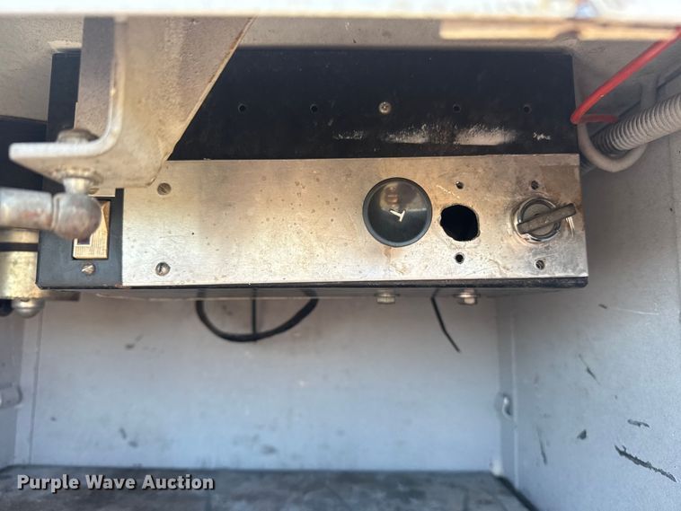 image for item DQ4135 2017 Ford F550 utility / service truck