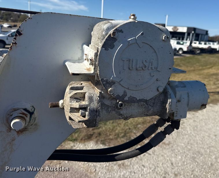 image for item DQ4135 2017 Ford F550 utility / service truck