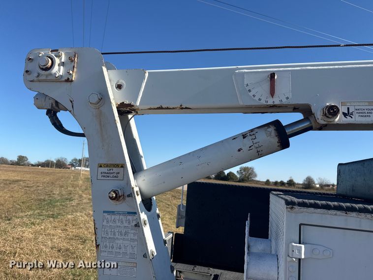 image for item DQ4135 2017 Ford F550 utility / service truck