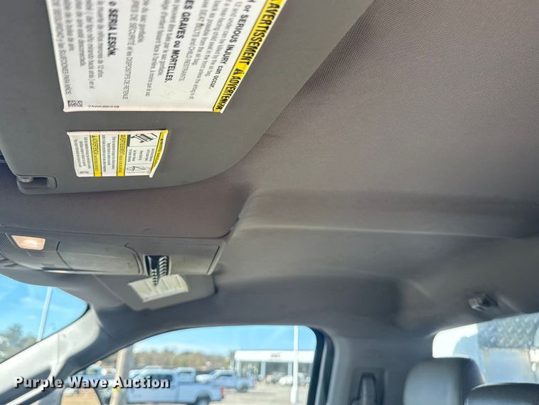 image for item DQ4135 2017 Ford F550 utility / service truck