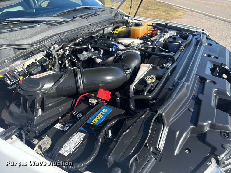 image for item DQ4135 2017 Ford F550 utility / service truck