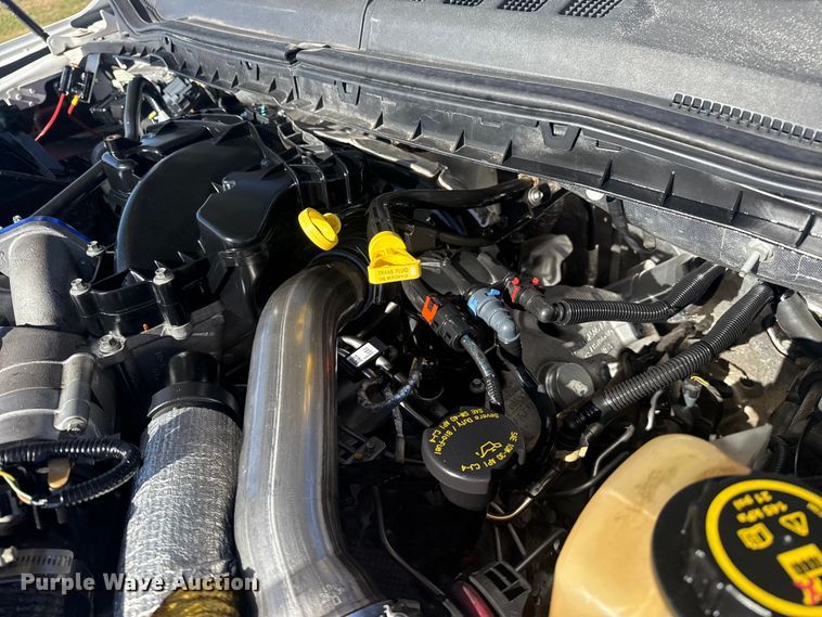 image for item DQ4135 2017 Ford F550 utility / service truck