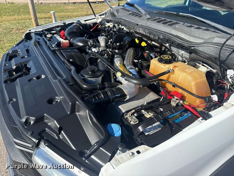 image for item DQ4135 2017 Ford F550 utility / service truck