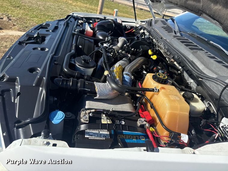 image for item DQ4135 2017 Ford F550 utility / service truck