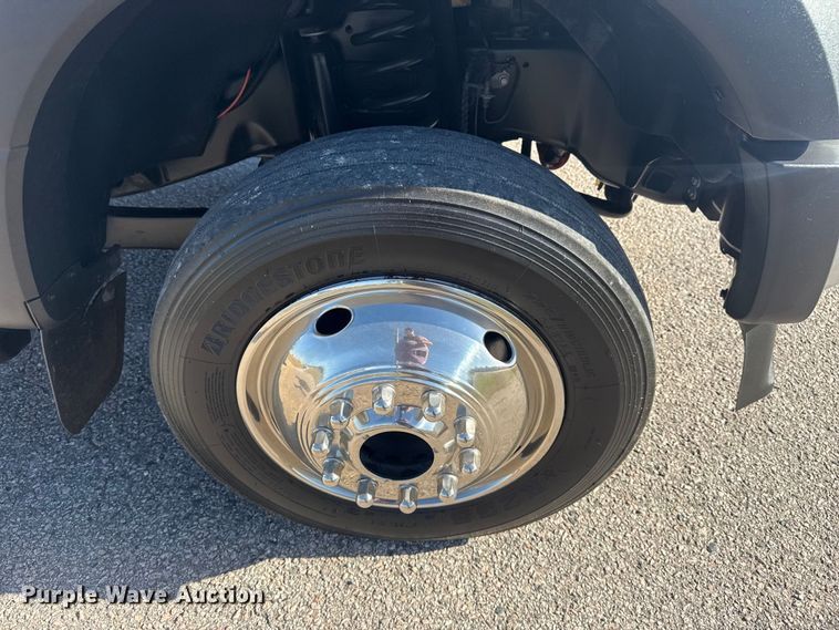 image for item DQ4135 2017 Ford F550 utility / service truck