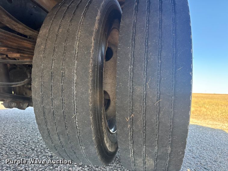 image for item DQ4135 2017 Ford F550 utility / service truck