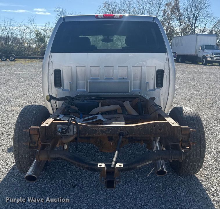 image for item DQ4149 2011 Chevrolet Silverado 1500 Crew Cab truck cab and chassis