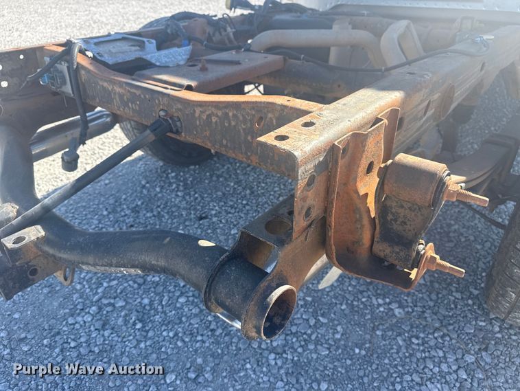 image for item DQ4149 2011 Chevrolet Silverado 1500 Crew Cab truck cab and chassis