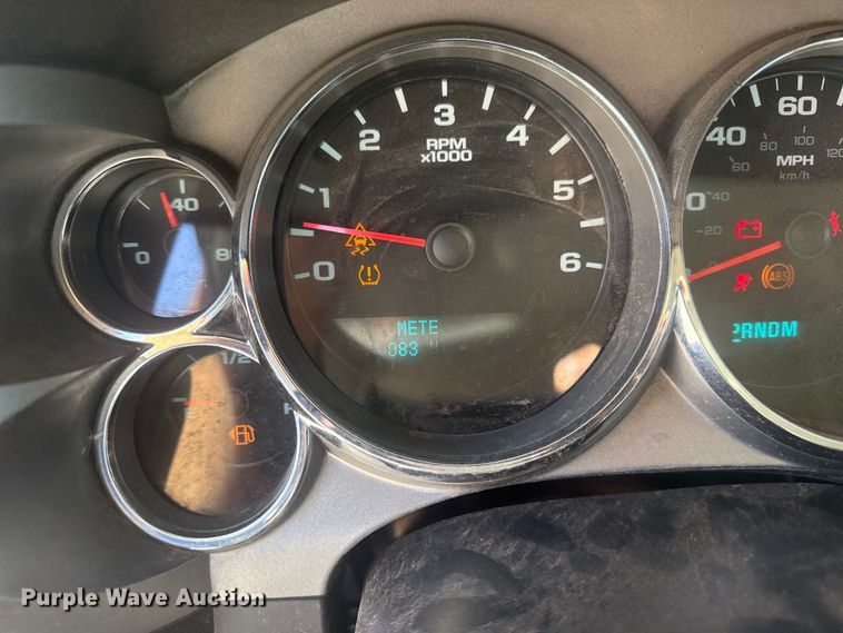 image for item DQ4149 2011 Chevrolet Silverado 1500 Crew Cab truck cab and chassis