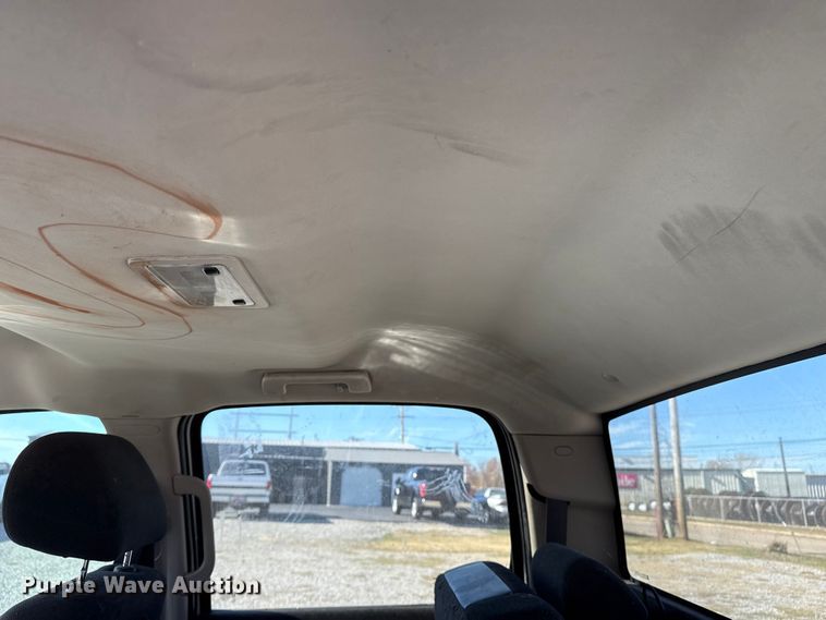 image for item DQ4149 2011 Chevrolet Silverado 1500 Crew Cab truck cab and chassis