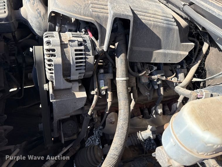 image for item DQ4149 2011 Chevrolet Silverado 1500 Crew Cab truck cab and chassis