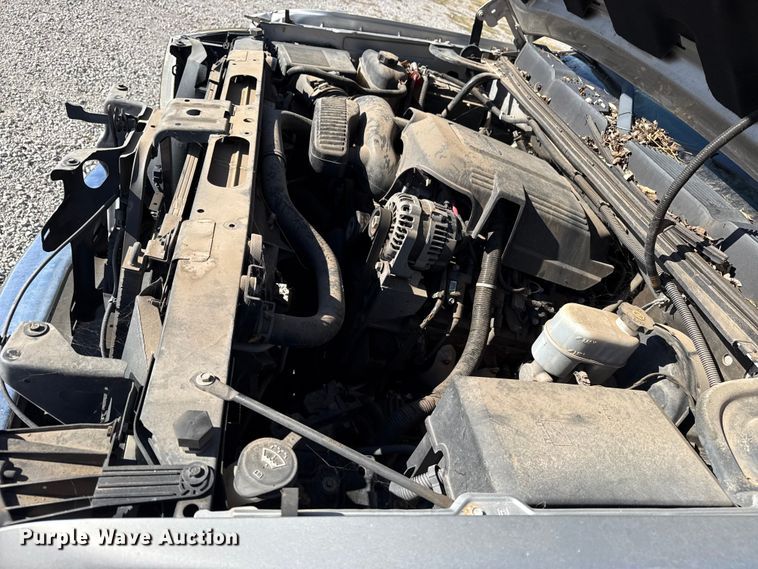 image for item DQ4149 2011 Chevrolet Silverado 1500 Crew Cab truck cab and chassis