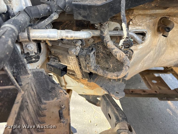 image for item DQ4150 2014 RAM 1500 Crew Cab pickup truck