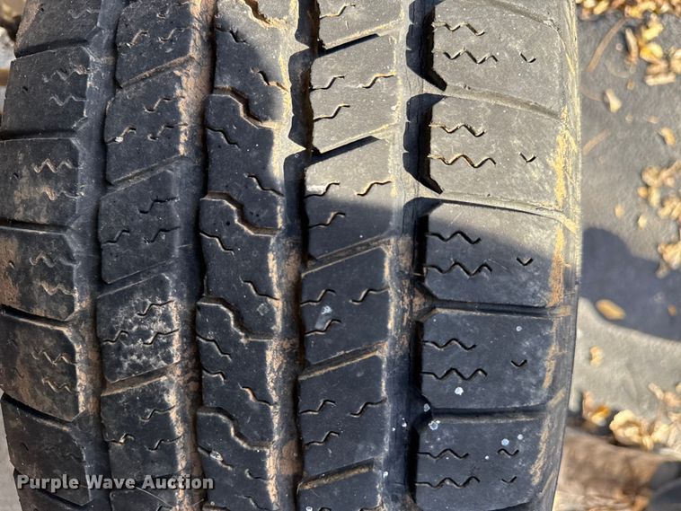 image for item DQ4150 2014 RAM 1500 Crew Cab pickup truck