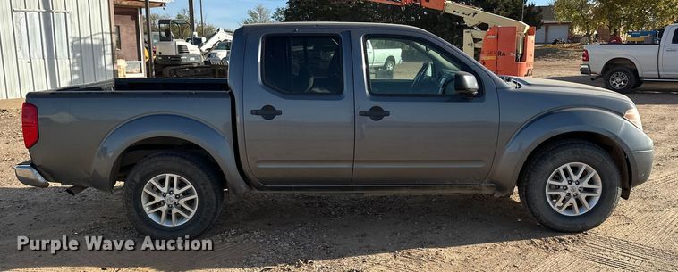 image for item DQ7714 2019 Nissan Frontier Crew Cab pickup truck