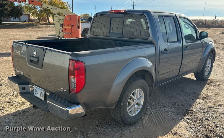 image for item DQ7714 2019 Nissan Frontier Crew Cab pickup truck