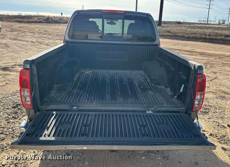 image for item DQ7714 2019 Nissan Frontier Crew Cab pickup truck