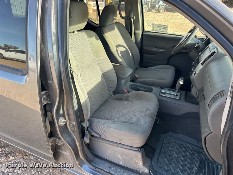 image for item DQ7714 2019 Nissan Frontier Crew Cab pickup truck