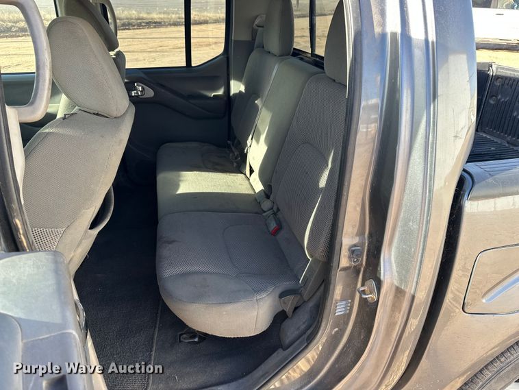 image for item DQ7714 2019 Nissan Frontier Crew Cab pickup truck