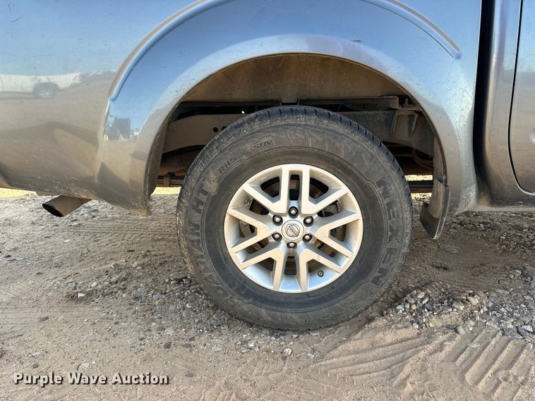 image for item DQ7714 2019 Nissan Frontier Crew Cab pickup truck