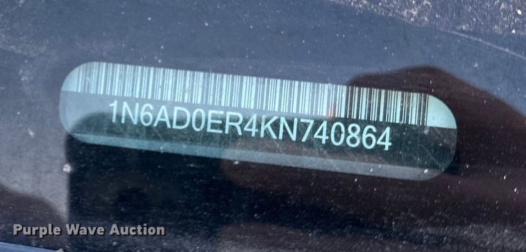 image for item DQ7714 2019 Nissan Frontier Crew Cab pickup truck