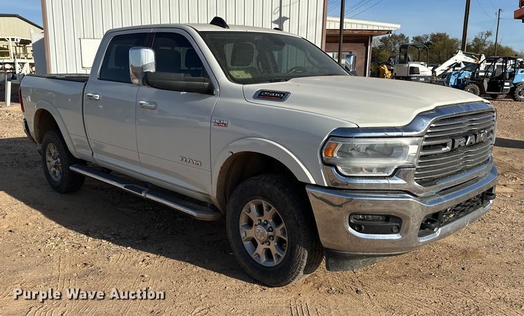 image for item DQ7715 2019 RAM 2500 Crew Cab pickup truck