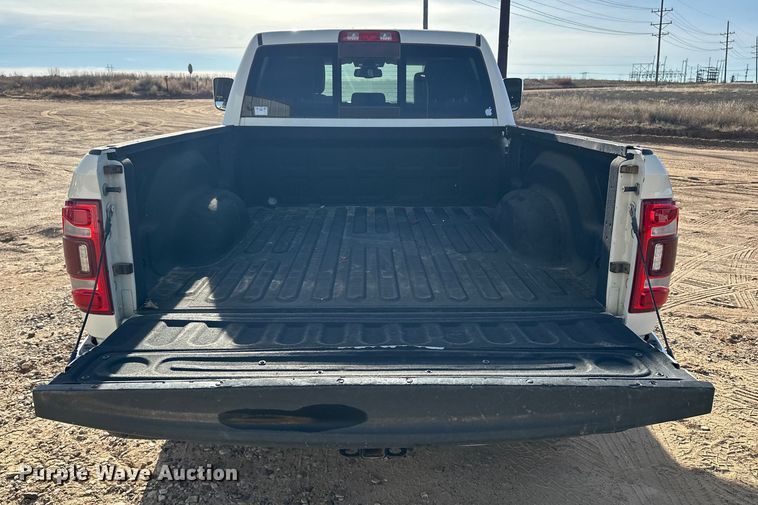 image for item DQ7715 2019 RAM 2500 Crew Cab pickup truck