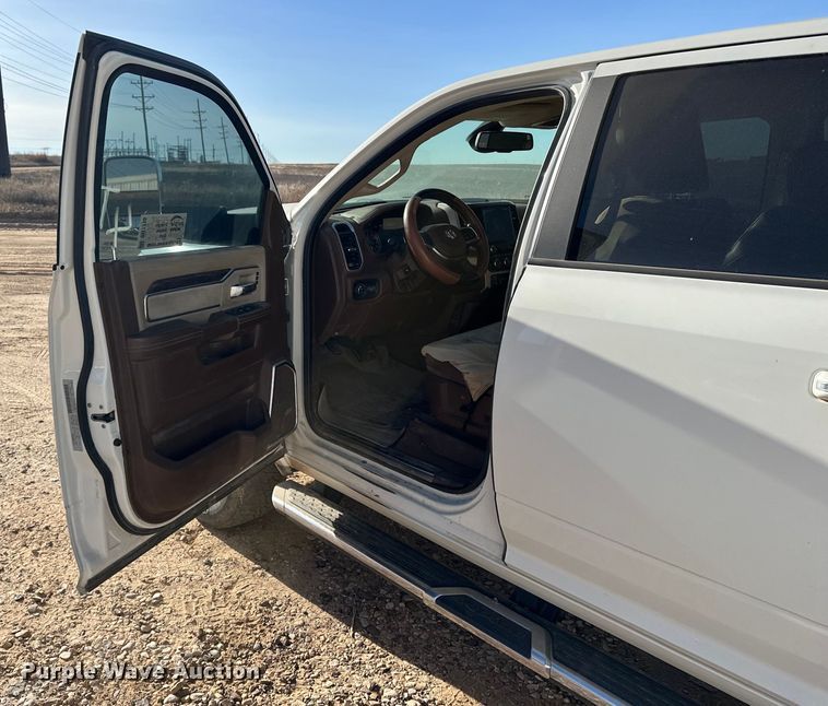 image for item DQ7715 2019 RAM 2500 Crew Cab pickup truck