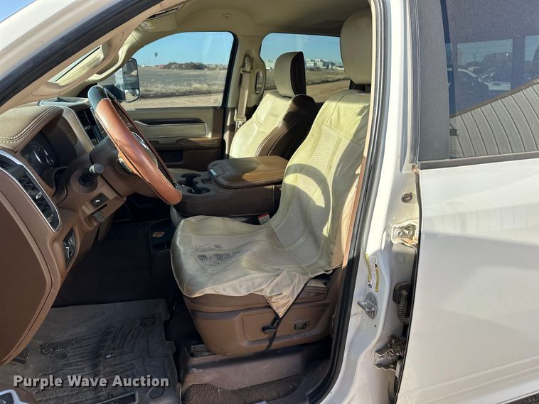 image for item DQ7715 2019 RAM 2500 Crew Cab pickup truck