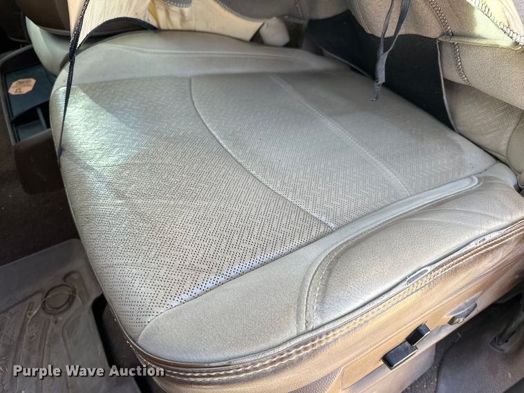 image for item DQ7715 2019 RAM 2500 Crew Cab pickup truck