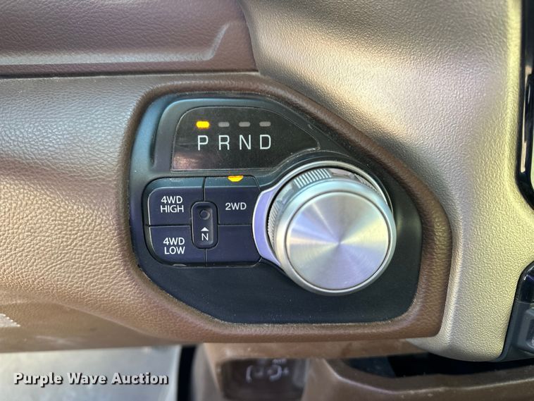 image for item DQ7715 2019 RAM 2500 Crew Cab pickup truck