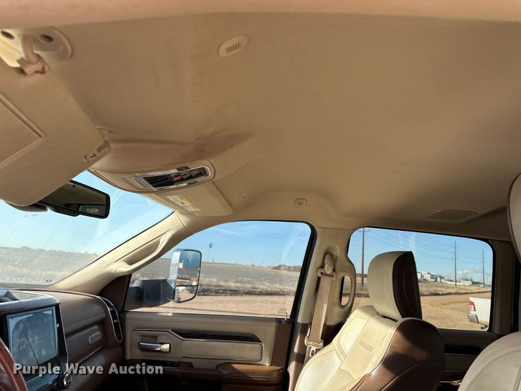 image for item DQ7715 2019 RAM 2500 Crew Cab pickup truck