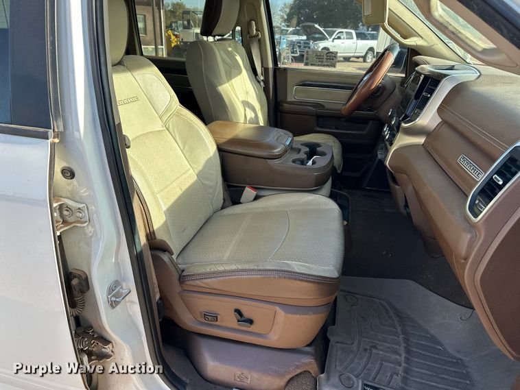 image for item DQ7715 2019 RAM 2500 Crew Cab pickup truck