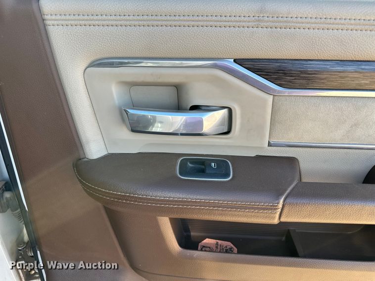 image for item DQ7715 2019 RAM 2500 Crew Cab pickup truck