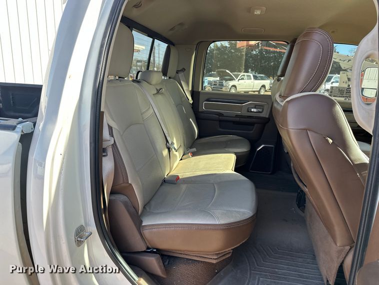 image for item DQ7715 2019 RAM 2500 Crew Cab pickup truck