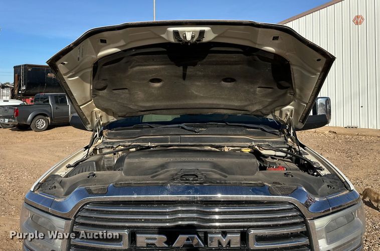 image for item DQ7715 2019 RAM 2500 Crew Cab pickup truck