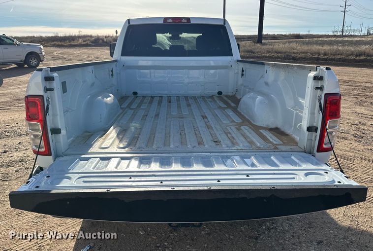 image for item DQ7717 2023 RAM 2500 Crew Cab pickup truck