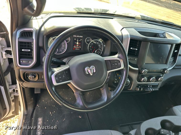 image for item DQ7717 2023 RAM 2500 Crew Cab pickup truck