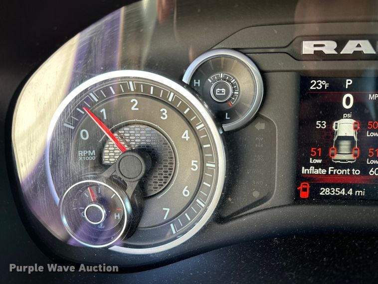 image for item DQ7717 2023 RAM 2500 Crew Cab pickup truck