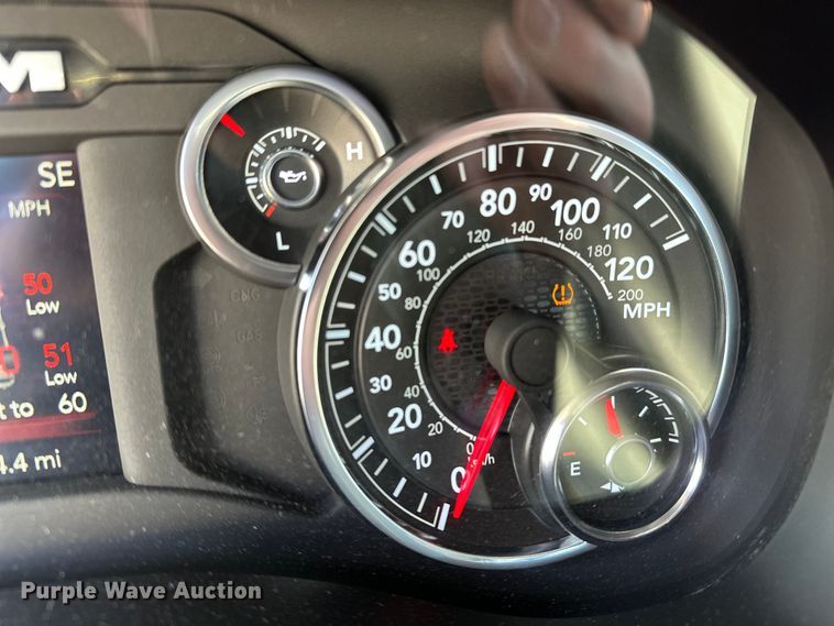 image for item DQ7717 2023 RAM 2500 Crew Cab pickup truck